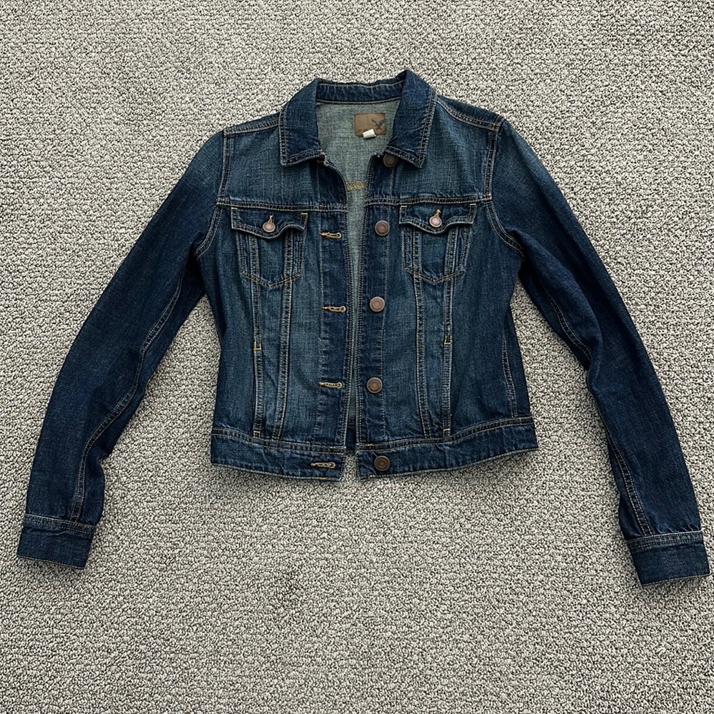 Women’s blue Jean jacket - size small
